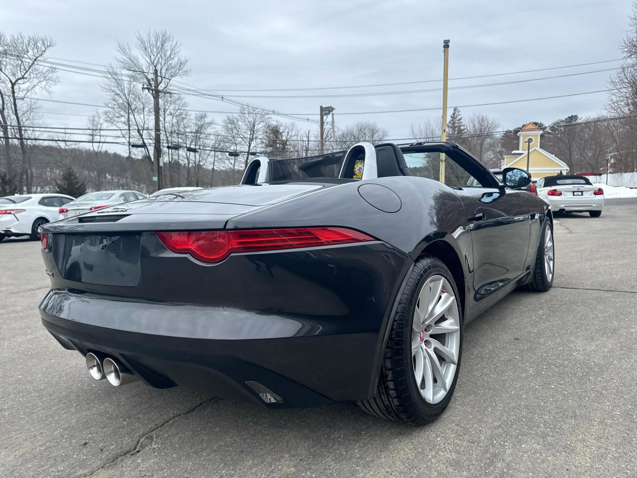 Used 2015 Jaguar F-TYPE Convertible image 9