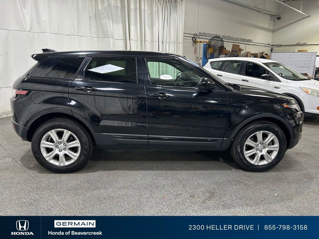 Used 2018 Land Rover Range Rover Evoque SE AWD/4WD image 9