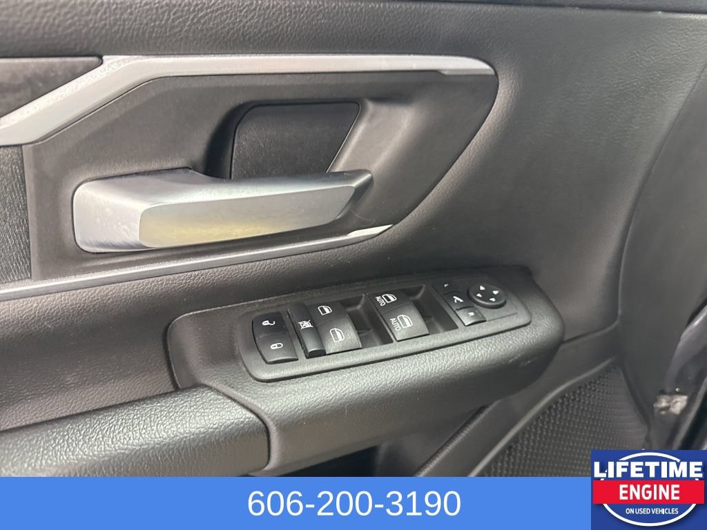Used 2023 RAM 1500 Big Horn AWD/4WD image 32