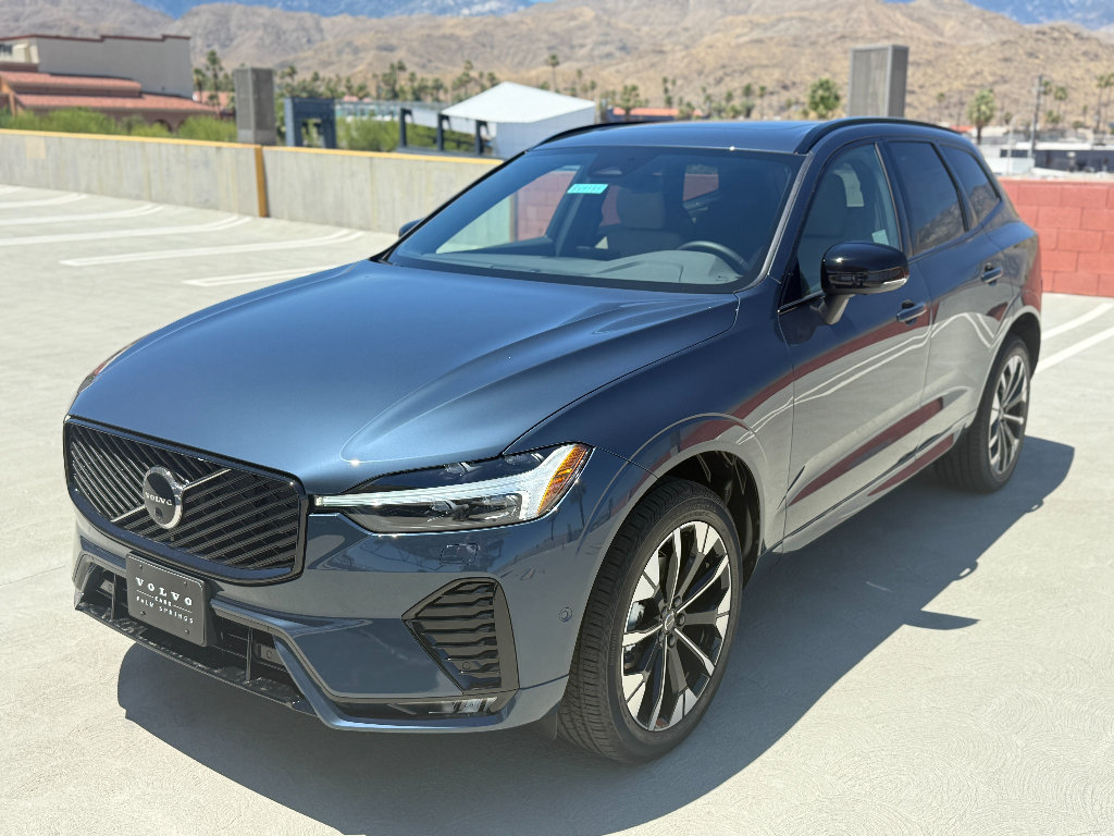 New 2026 Volvo XC60 B5 Plus w/ Climate Package PRO AWD/4WD image 3