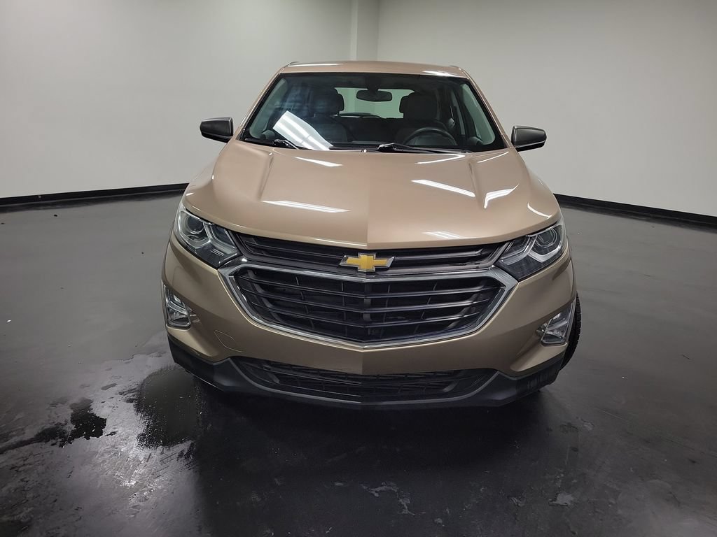 Used 2018 Chevrolet Equinox LS FWD image 2
