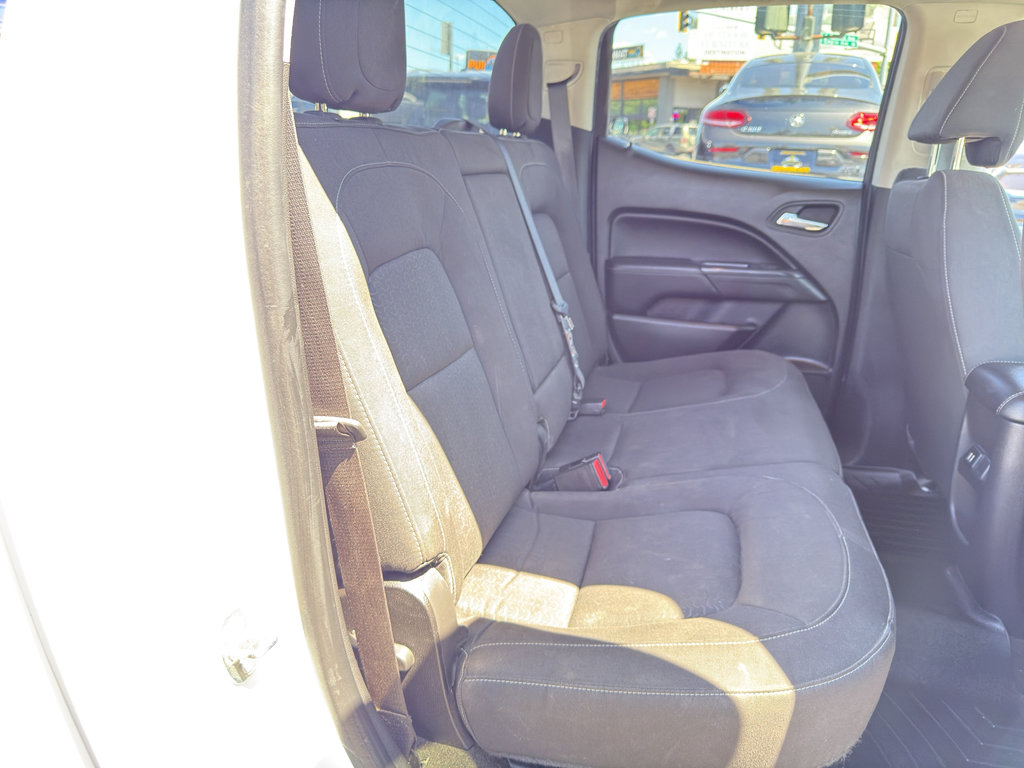 Used 2015 GMC Canyon SLE AWD/4WD image 18