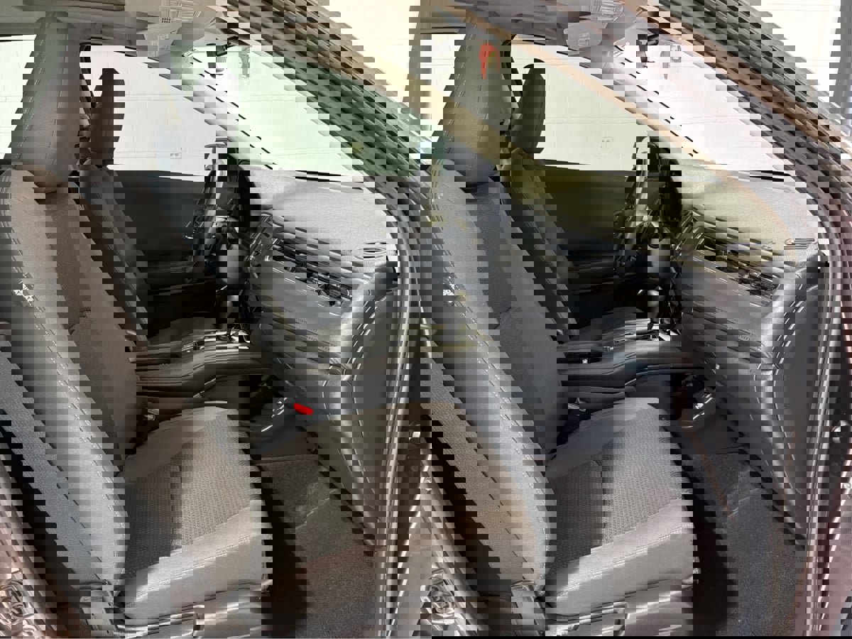 Used 2021 Honda HR-V EX image 14