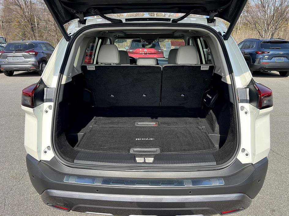 Certified 2023 Nissan Rogue SL w/ SL Premium Package image 15