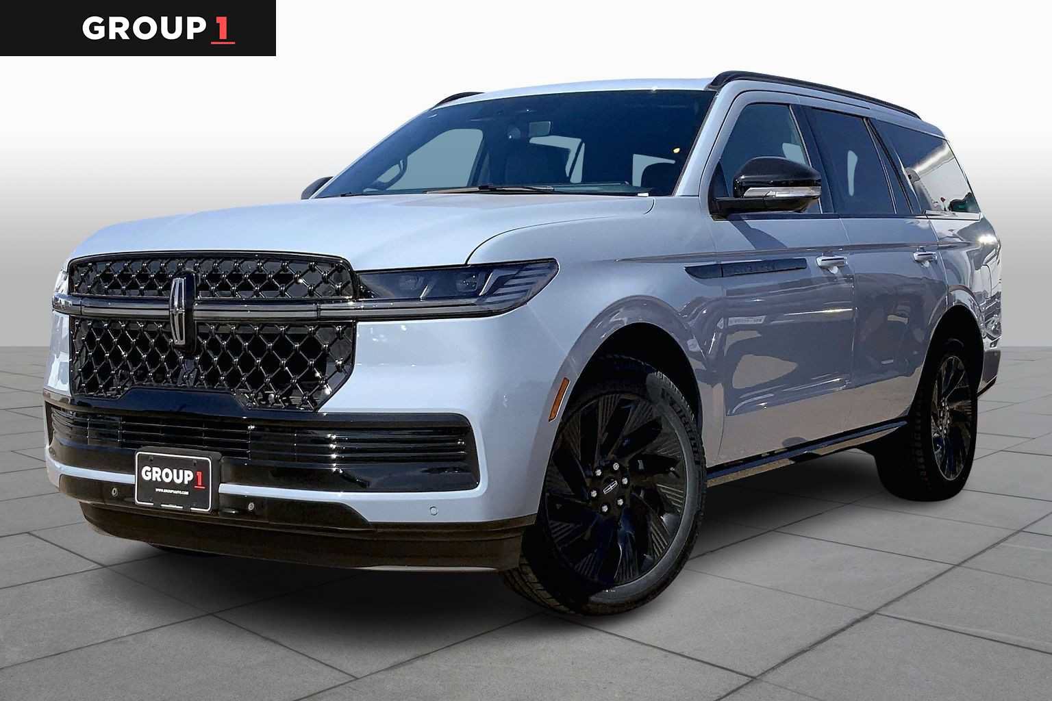 New 2026 Lincoln Navigator Reserve w/ Jet Appearance Package