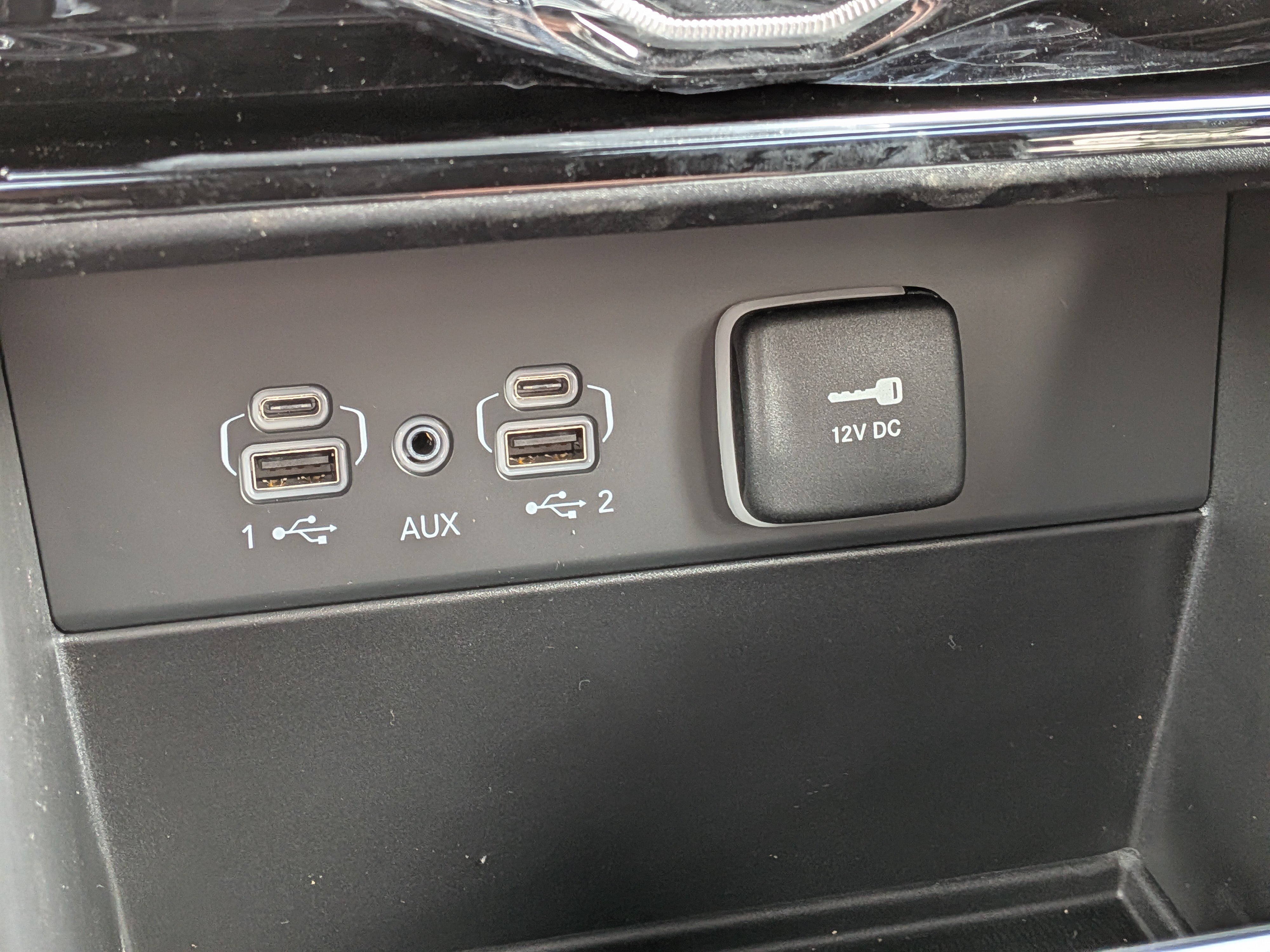 New 2026 Jeep Grand Cherokee Limited w/ Limited Altitude Package RWD image 27