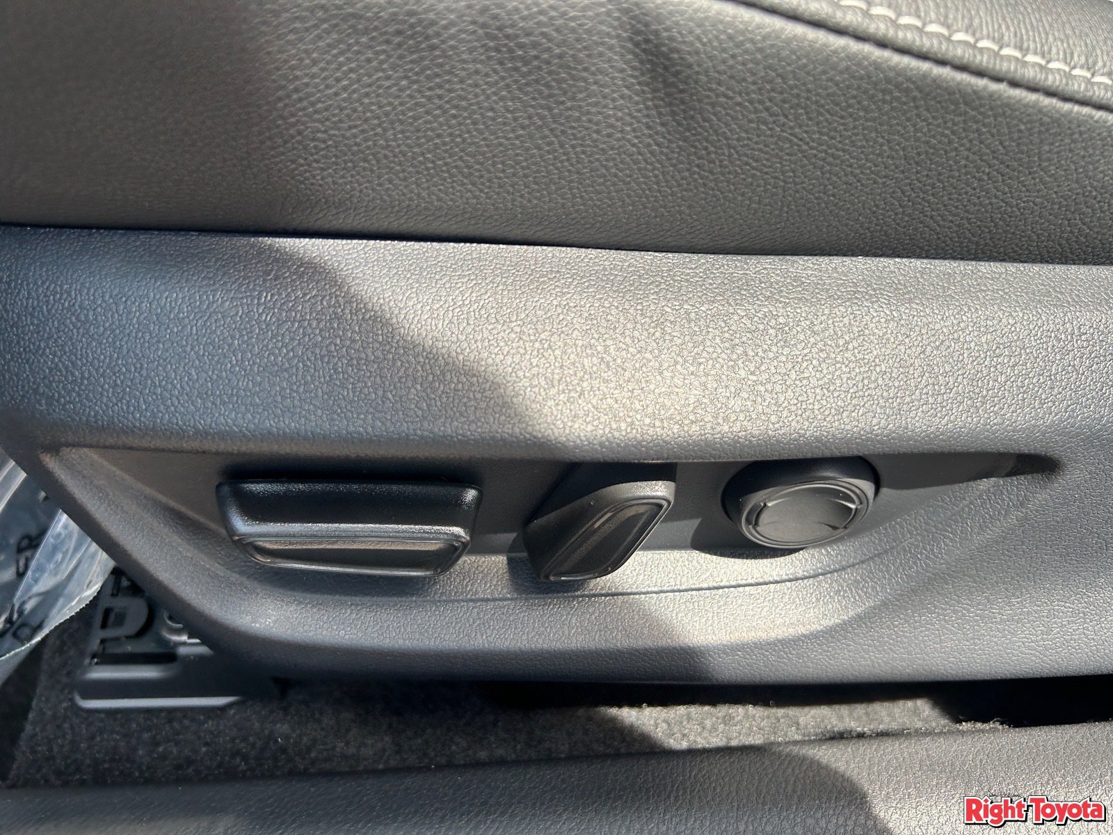 New 2026 Toyota Camry SE w/ Convenience Package FWD image 23