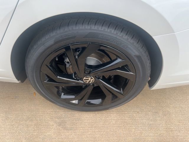 New 2025 Volkswagen Jetta SE image 15