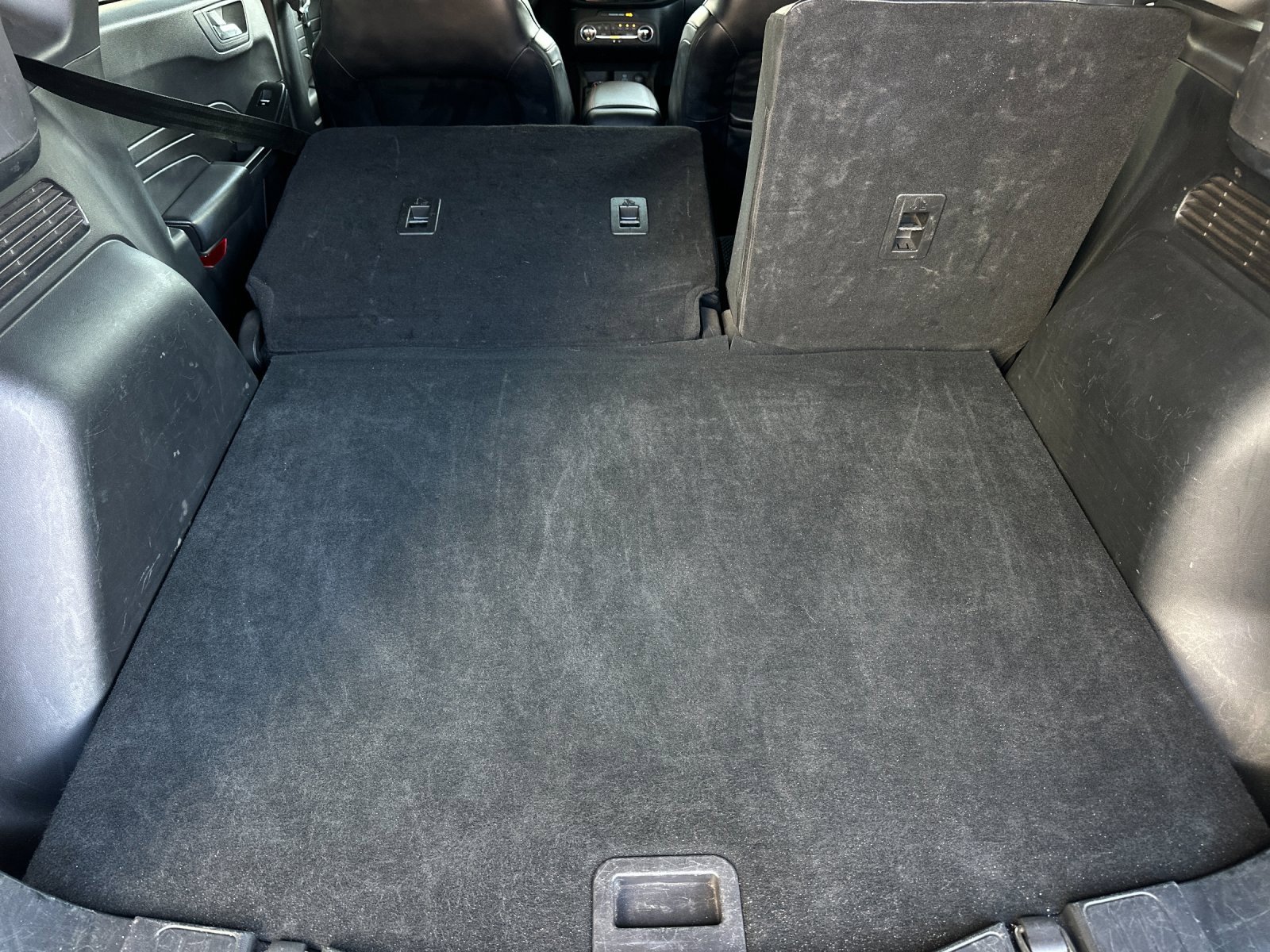 Used 2023 Ford Escape ST-Line image 14