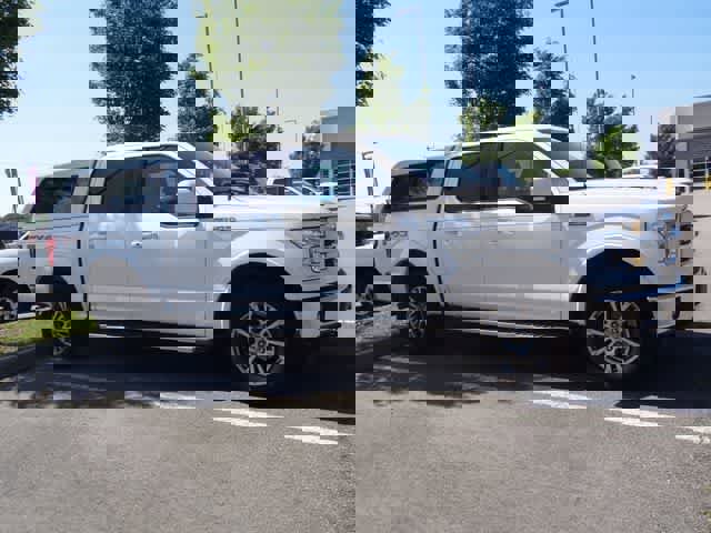 Certified 2017 Ford F150 Lariat w/ Trailer Tow Package AWD/4WD image 5