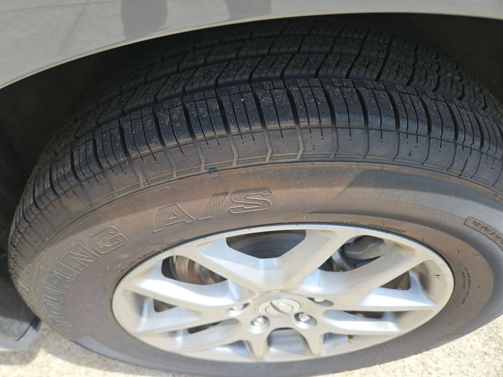 Used 2025 Chrysler Pacifica Select FWD image 27