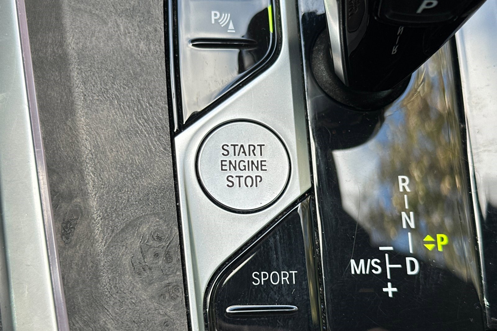 Used 2023 BMW X5 xDrive40i w/ Premium Package image 28