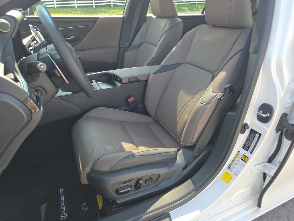 New 2025 Lexus ES 350 350 Luxury image 6