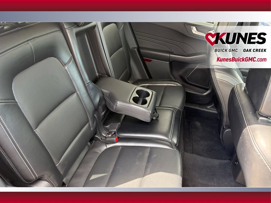 Used 2025 Ford Escape Platinum AWD/4WD image 37