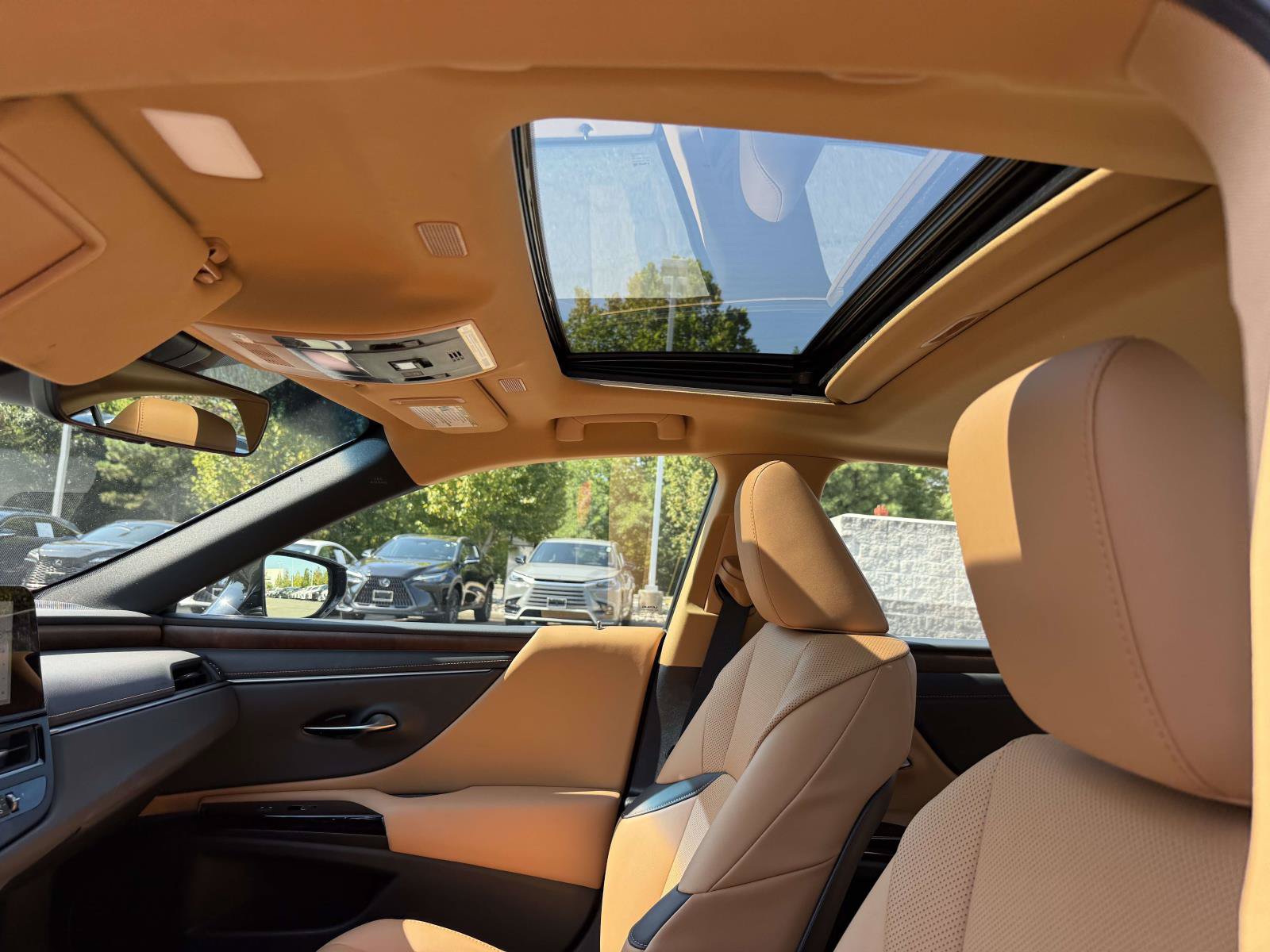 Used 2025 Lexus ES 350 w/ Premium Package FWD image 20