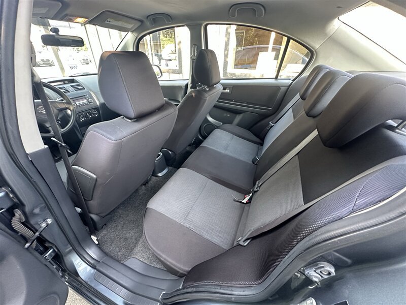 Used 2008 Suzuki SX4 Sport FWD image 45