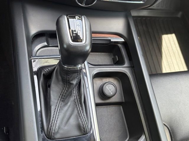 Used 2019 Volvo S60 T6 Momentum w/ Multimedia Package AWD/4WD image 31