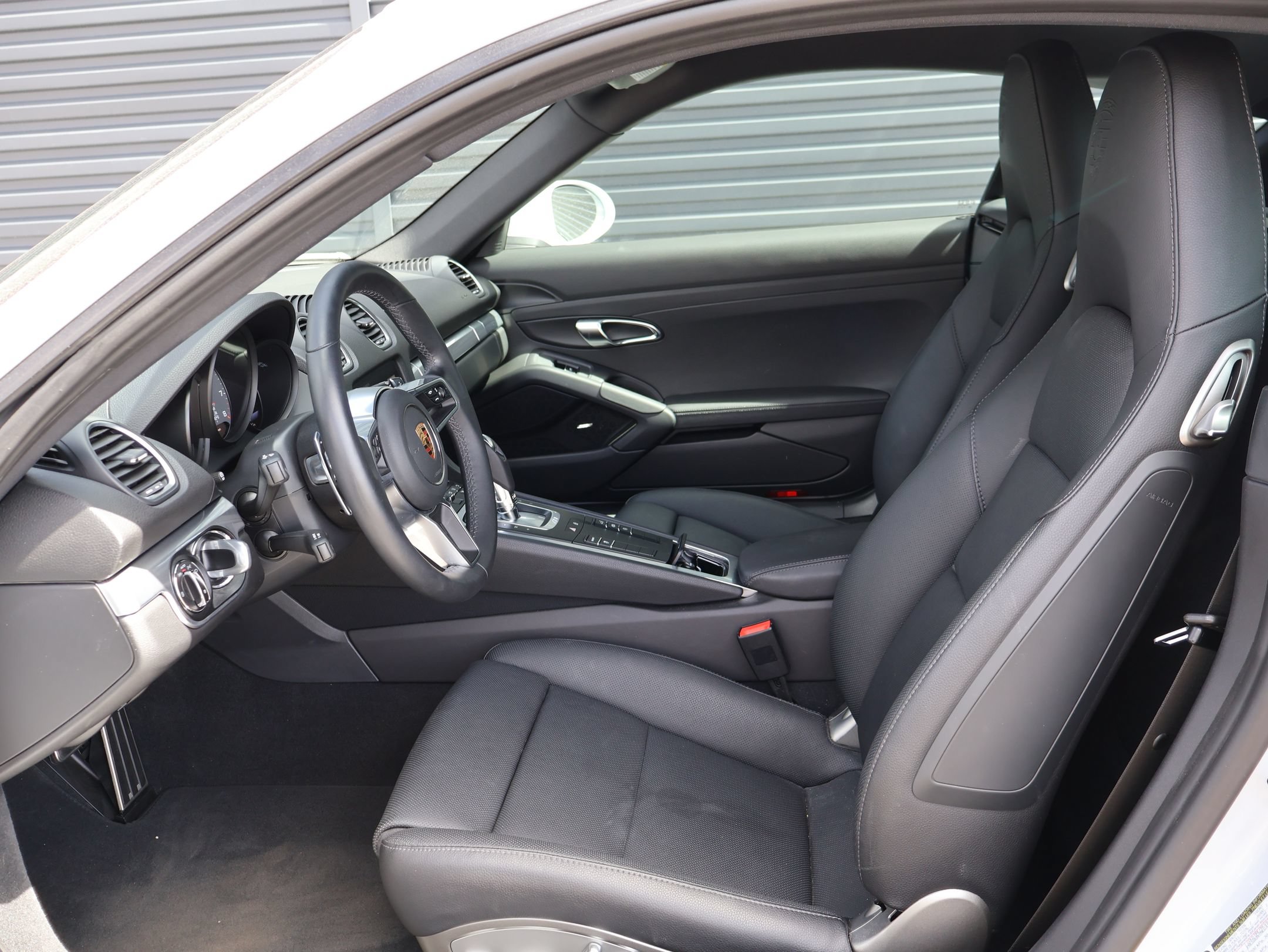 Certified 2024 Porsche 718 Cayman S RWD image 5