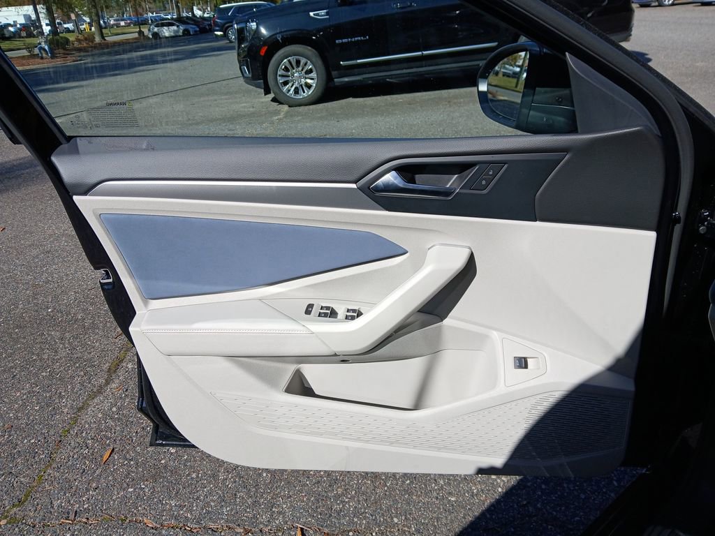 New 2026 Volkswagen Jetta SE image 10