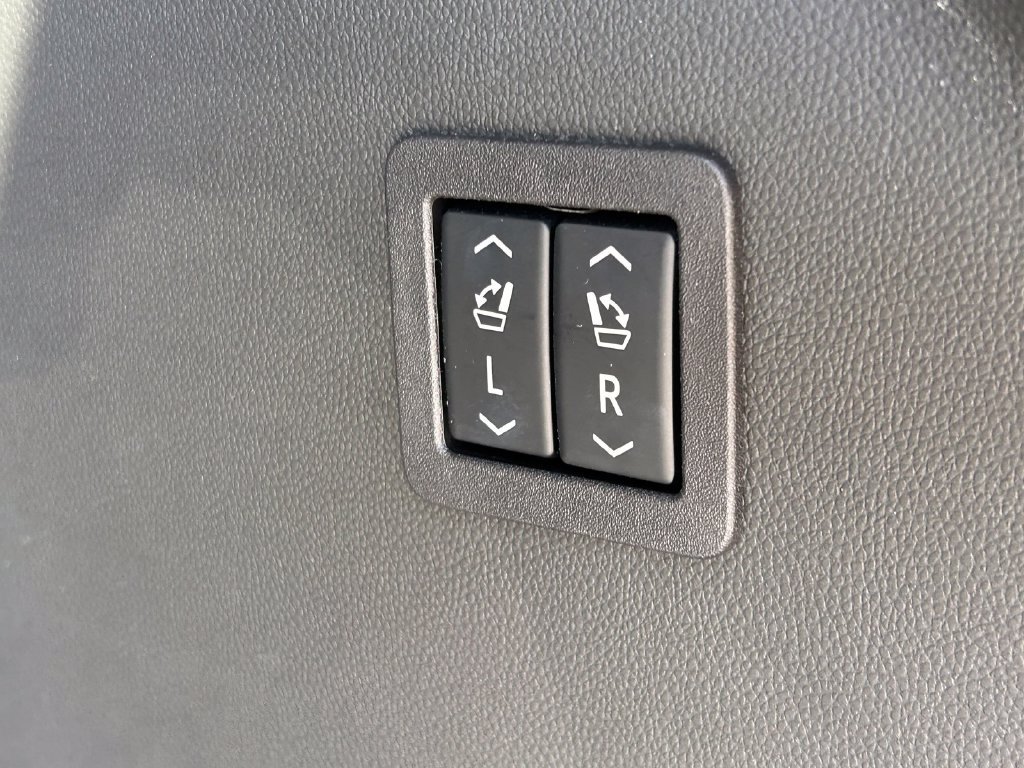 Used 2020 Buick Enclave Avenir w/ LPO, Floor Liner Package FWD image 15