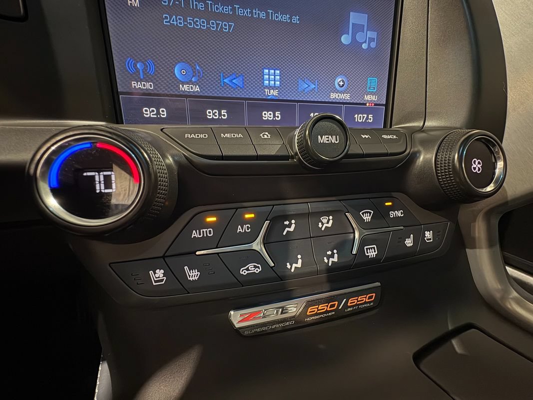 Used 2016 Chevrolet Corvette Z06 w/ 2LZ Preferred Equipment Group RWD image 26