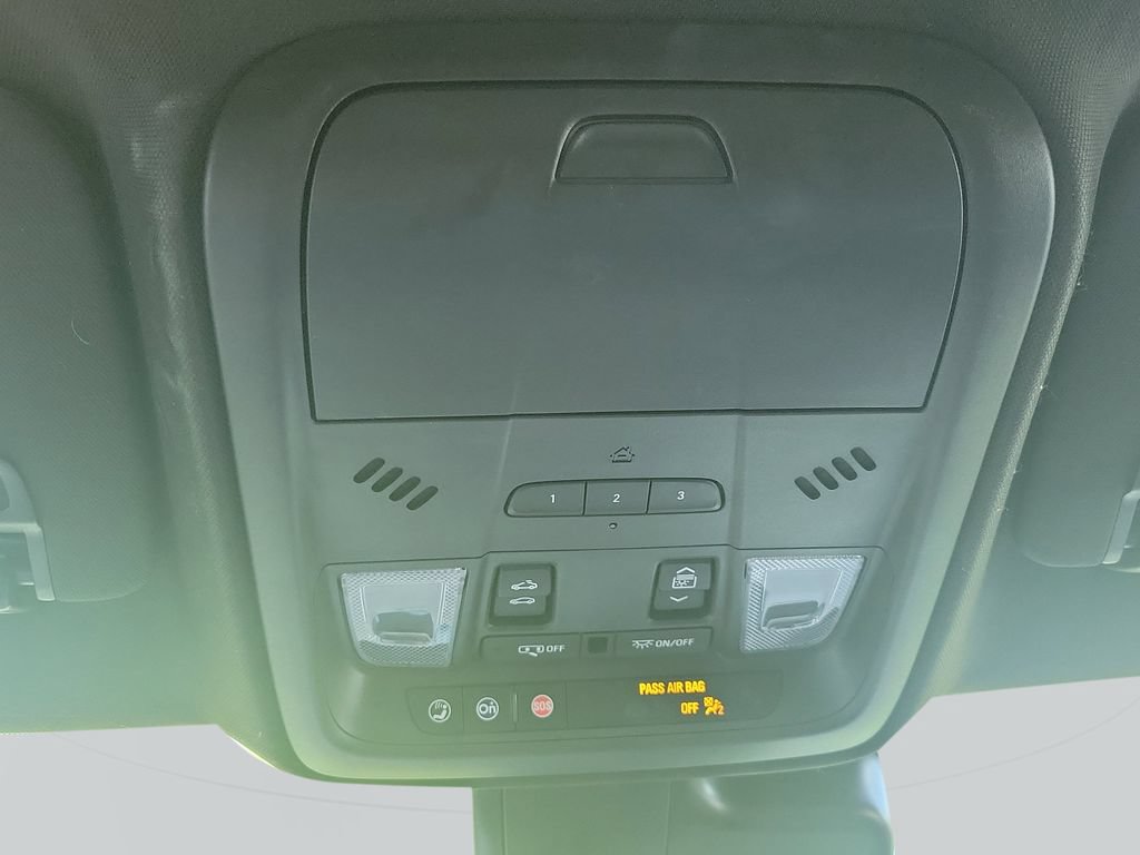 Used 2023 Cadillac XT4 Sport FWD image 11