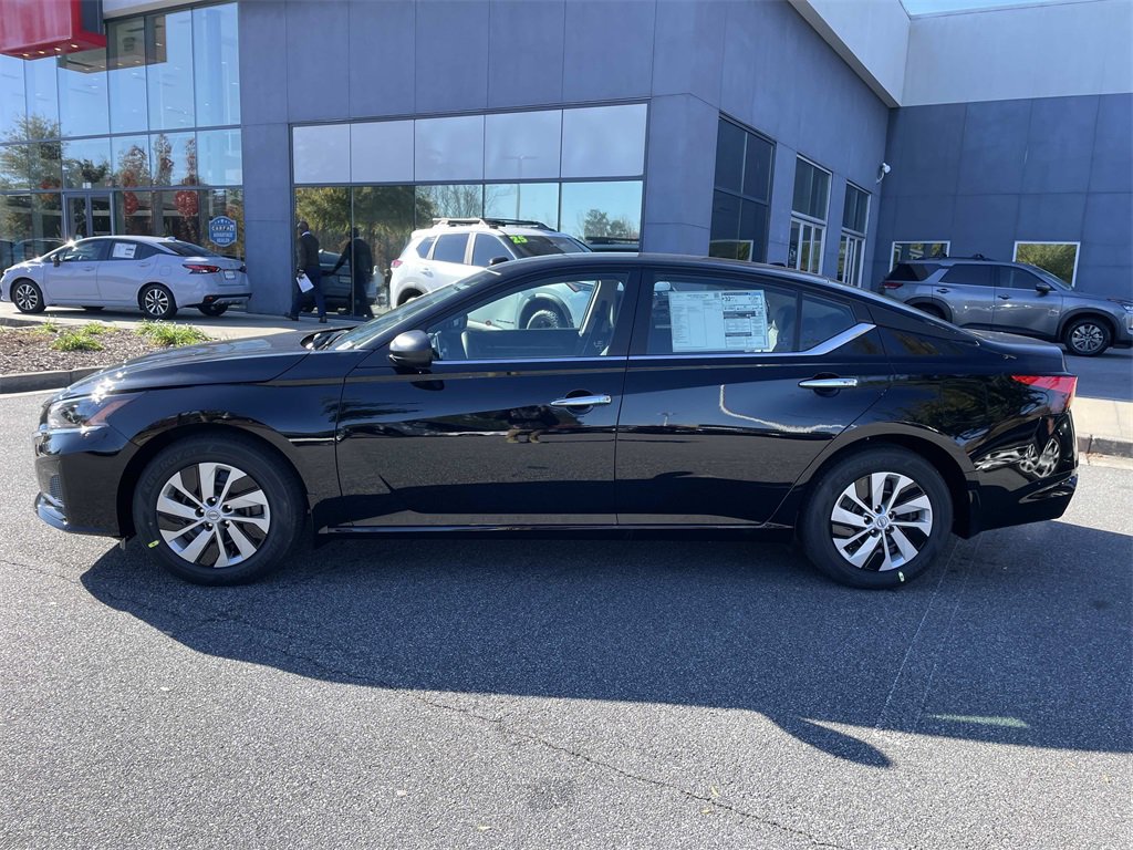 New 2025 Nissan Altima 2.5 S image 2