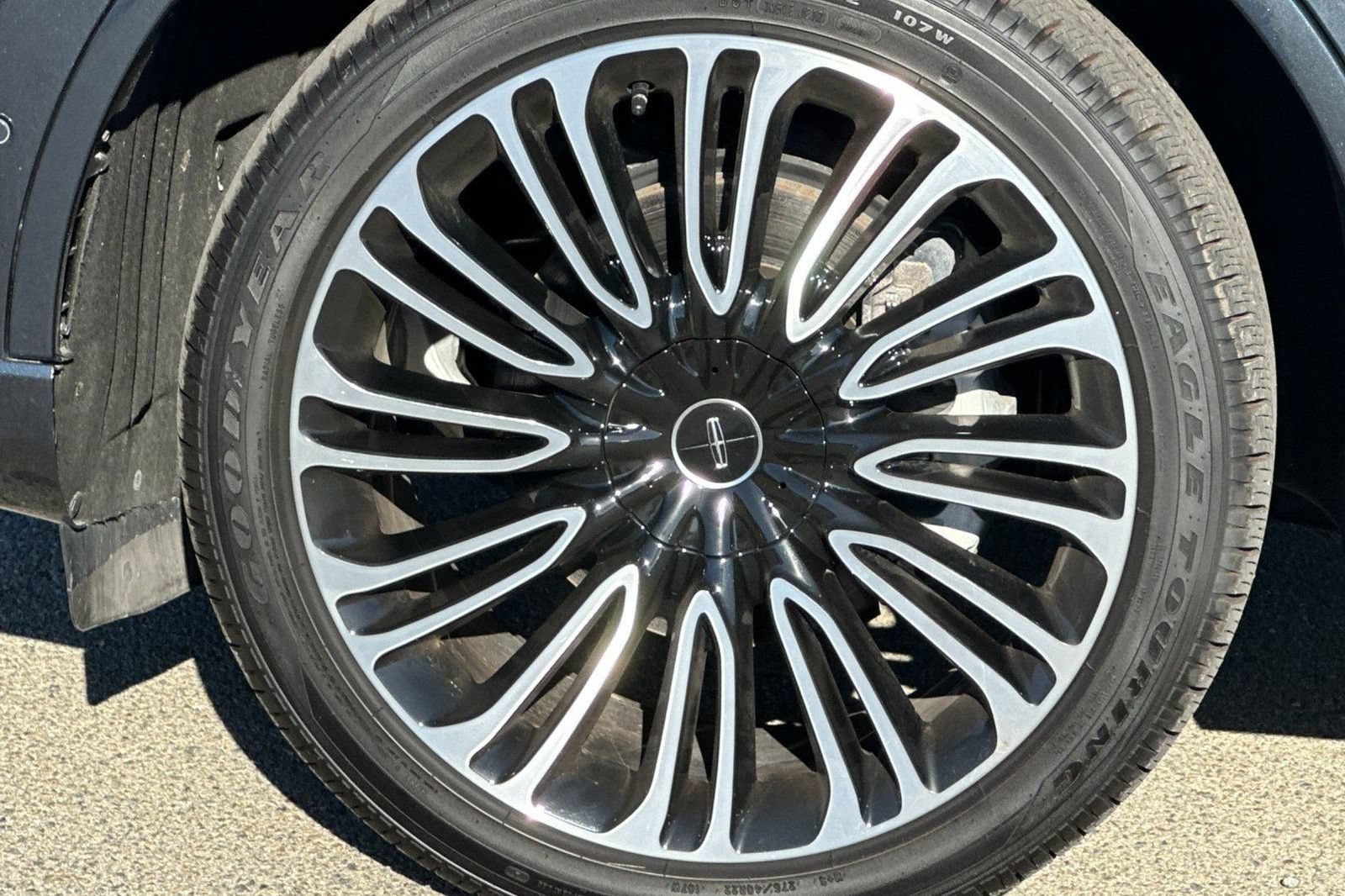 Used 2024 Lincoln Aviator Black Label AWD/4WD image 39
