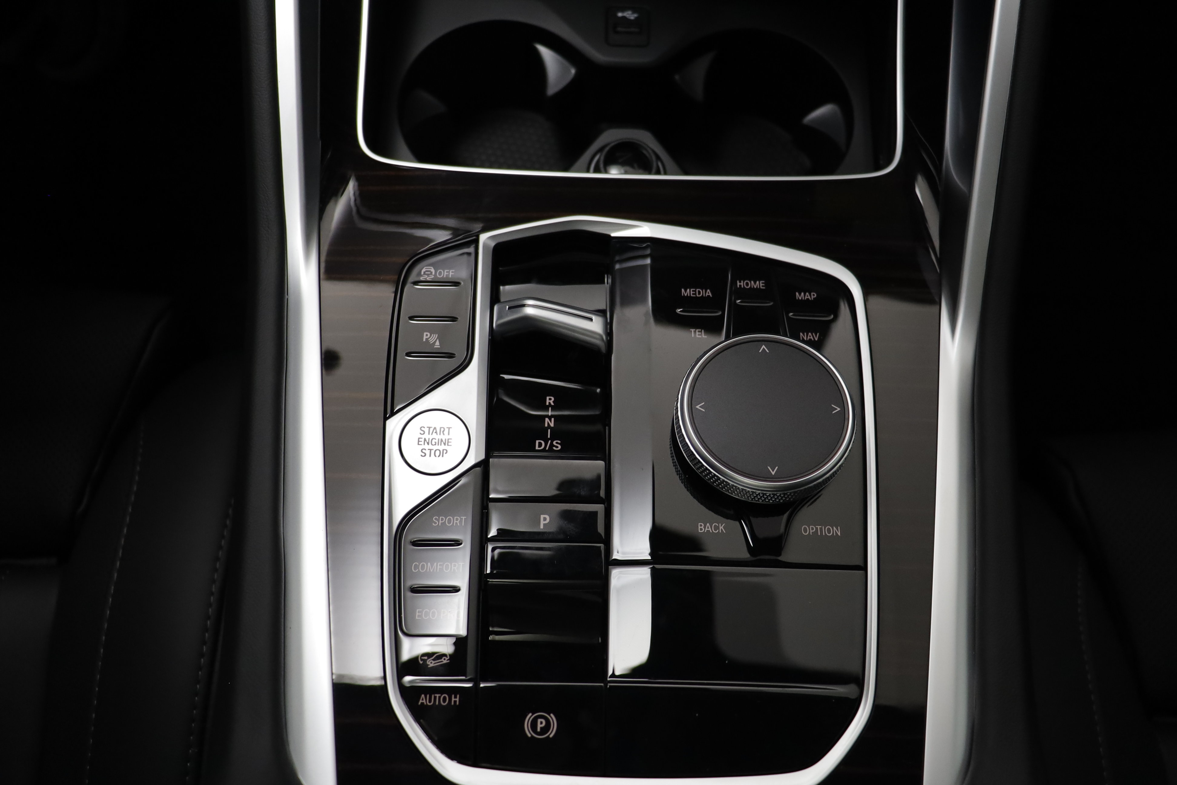 New 2026 BMW X6 xDrive40i AWD/4WD image 13