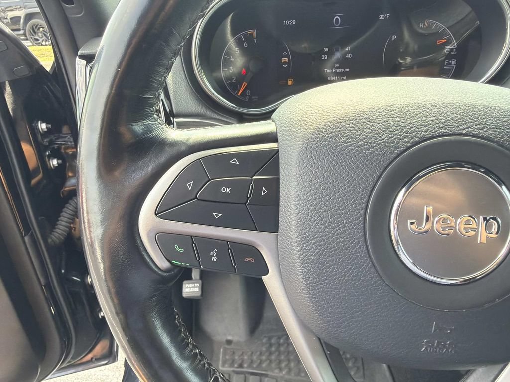 Used 2020 Jeep Grand Cherokee Overland AWD/4WD image 26