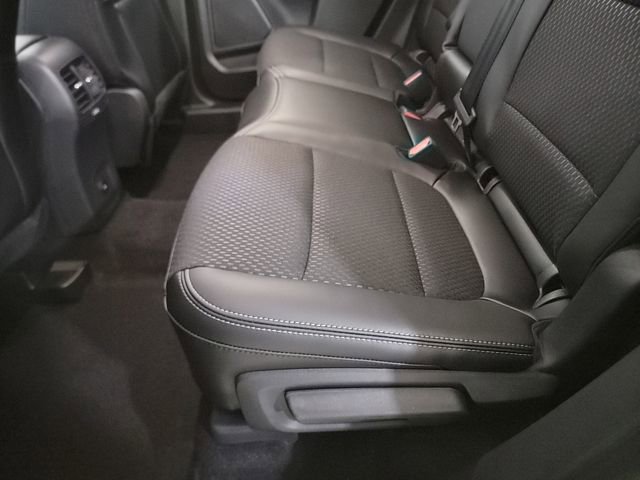 New 2025 Ford Escape SE w/ Class II Trailer Tow Package image 26