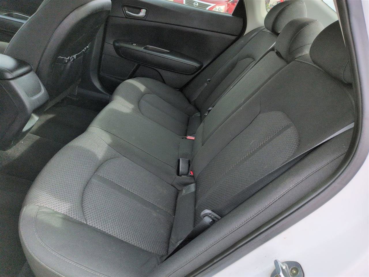 Used 2016 Kia Optima LX FWD image 28