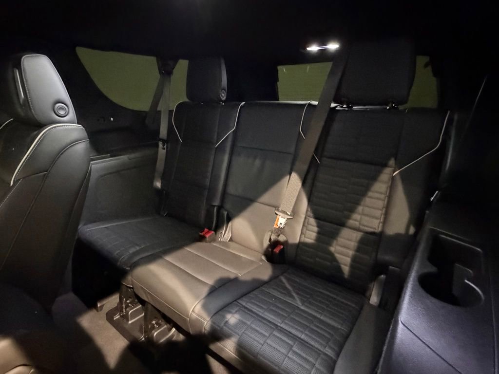 Used 2026 Cadillac Escalade ESV V image 47