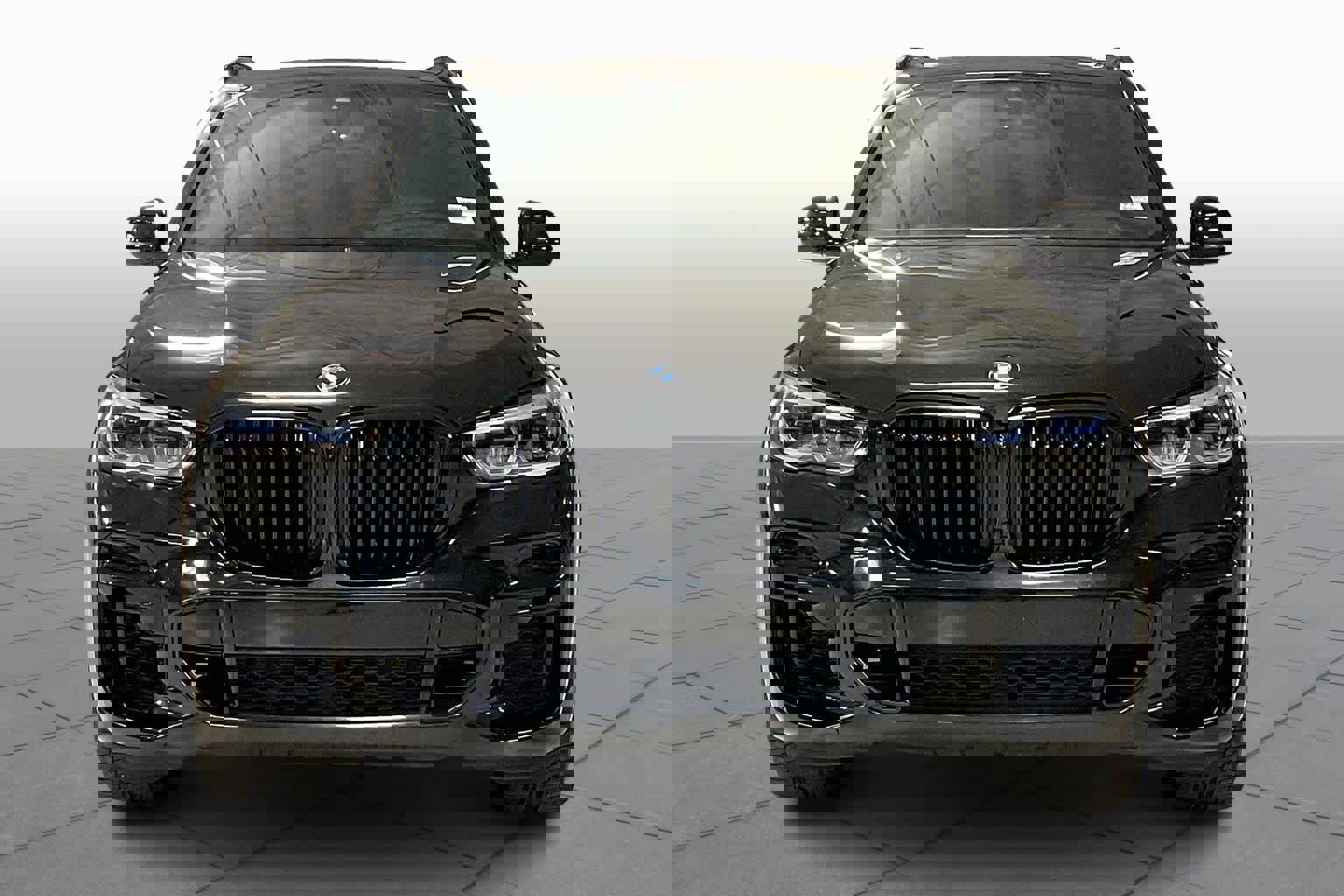 Certified 2023 BMW X5 xDrive40i w/ Executive Package image 3