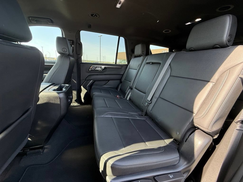 Used 2025 Chevrolet Tahoe LT AWD/4WD image 24