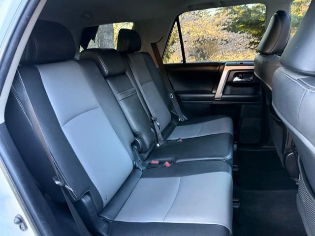 Used 2015 Toyota 4Runner SR5 Premium image 27