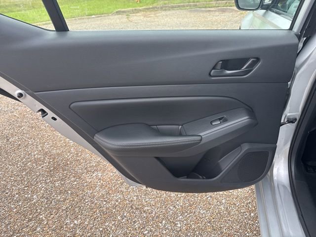 Used 2025 Nissan Altima 2.5 SV image 11