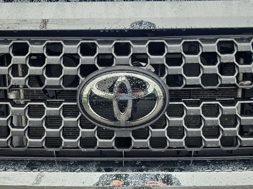 Used 2021 Toyota Tundra SR5 image 31