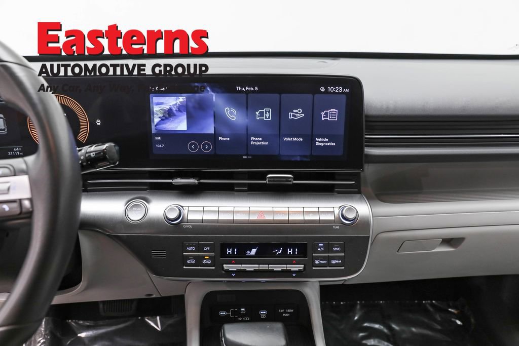 Used 2024 Hyundai Kona SEL image 12