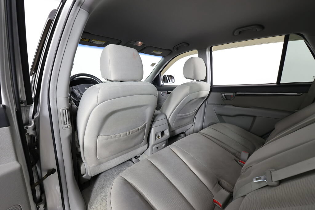 Used 2007 Hyundai Santa Fe SE FWD image 14