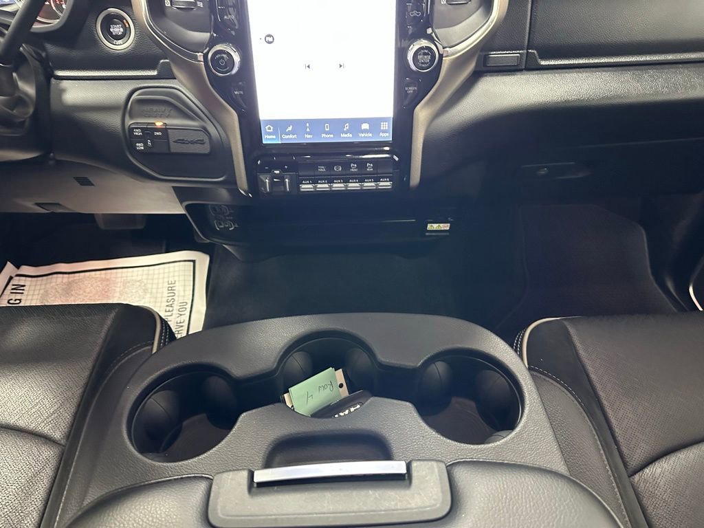 Used 2024 RAM 3500 Laramie image 34