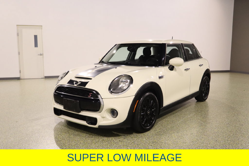 Used 2020 MINI Cooper S w/ Storage Package FWD image 4