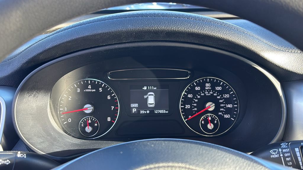 Used 2019 Kia Sorento LX image 16