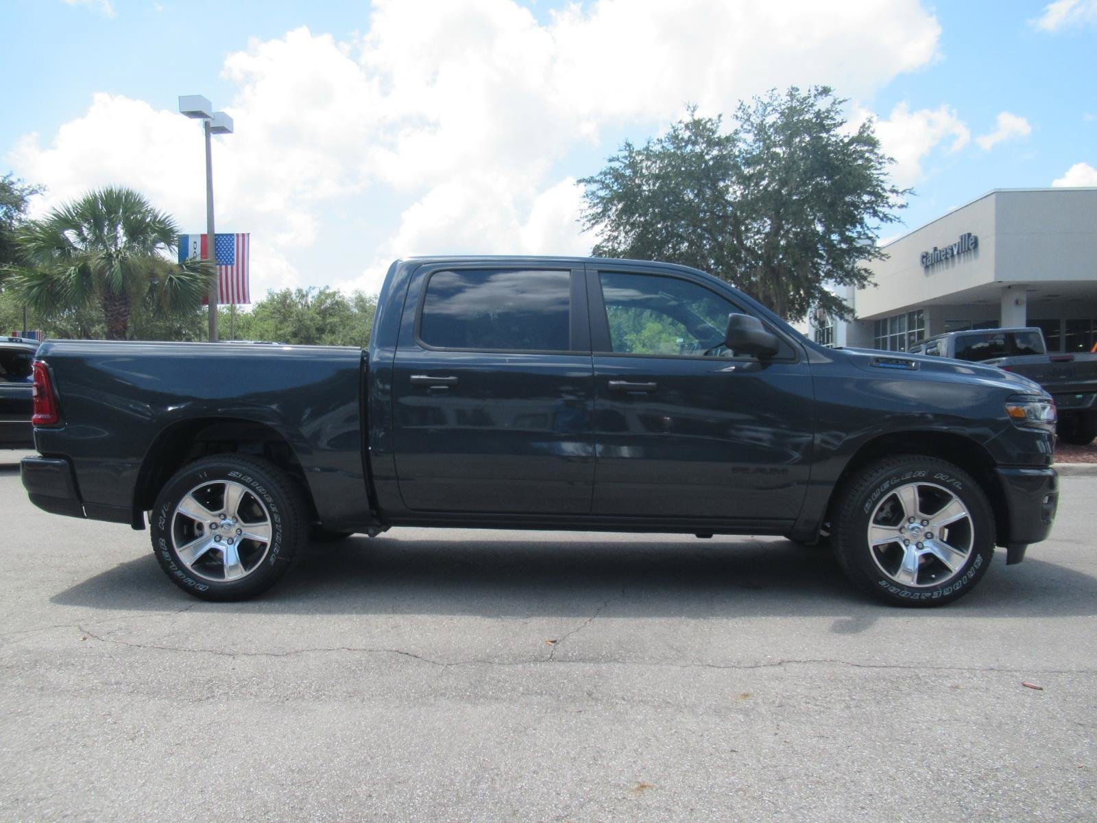 New 2026 RAM 1500 Express RWD image 2