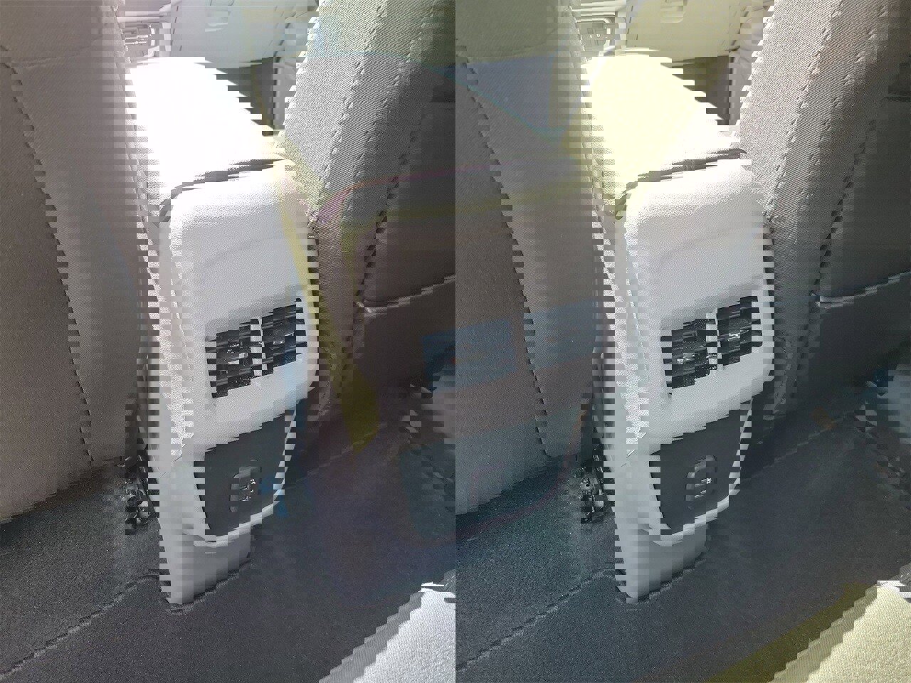 Used 2023 GMC Terrain SLE image 10