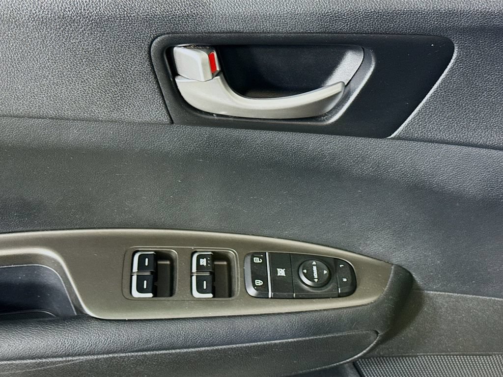 Used 2019 Kia Optima LX FWD image 21