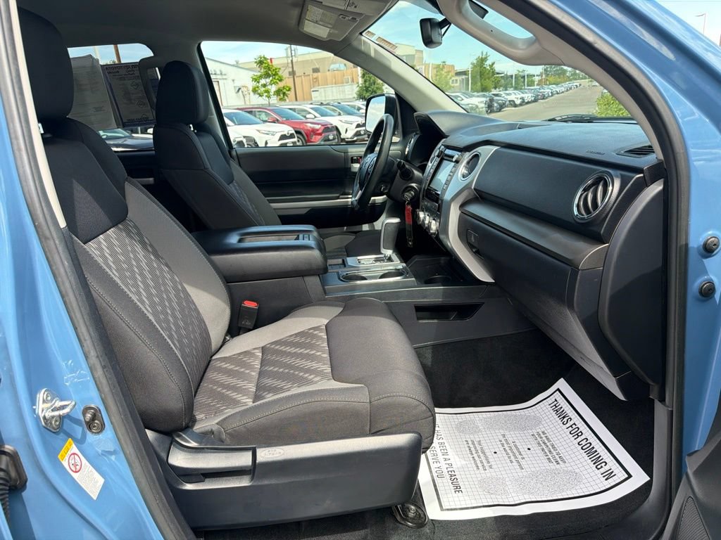 Used 2018 Toyota Tundra SR5 w/ TRD Off Road Package AWD/4WD image 10