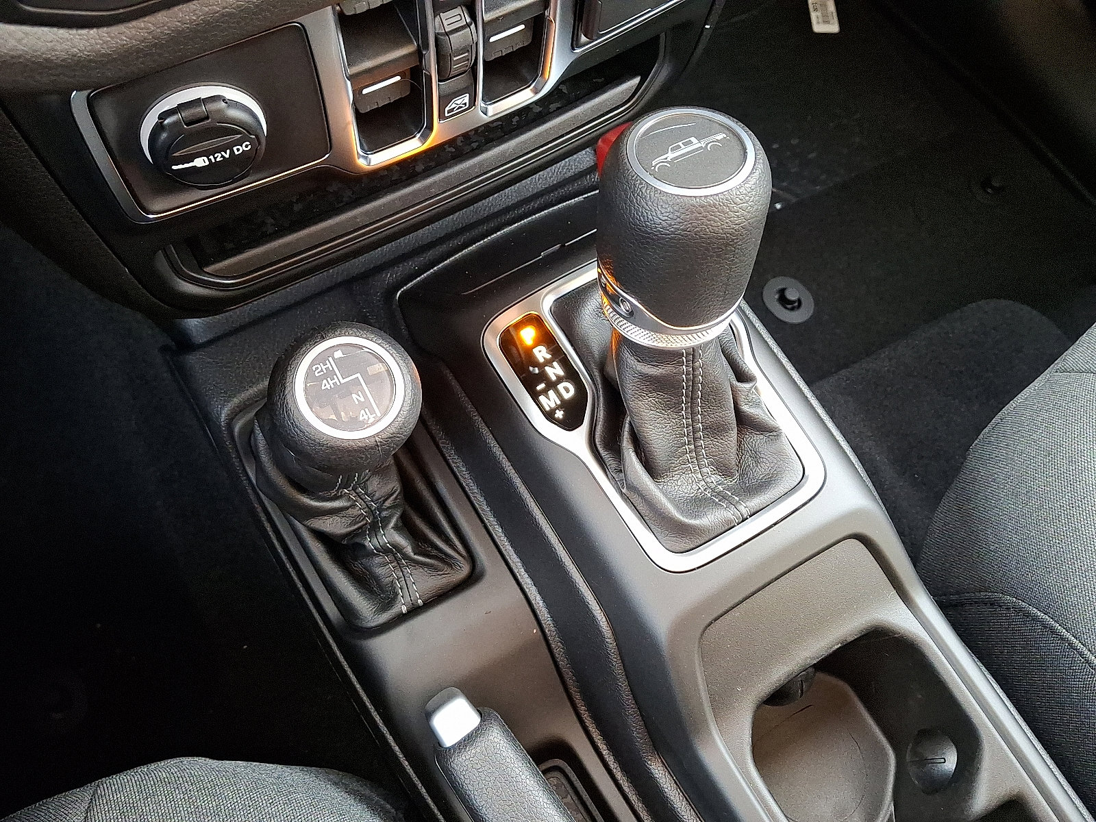 New 2026 Jeep Gladiator Sport image 10