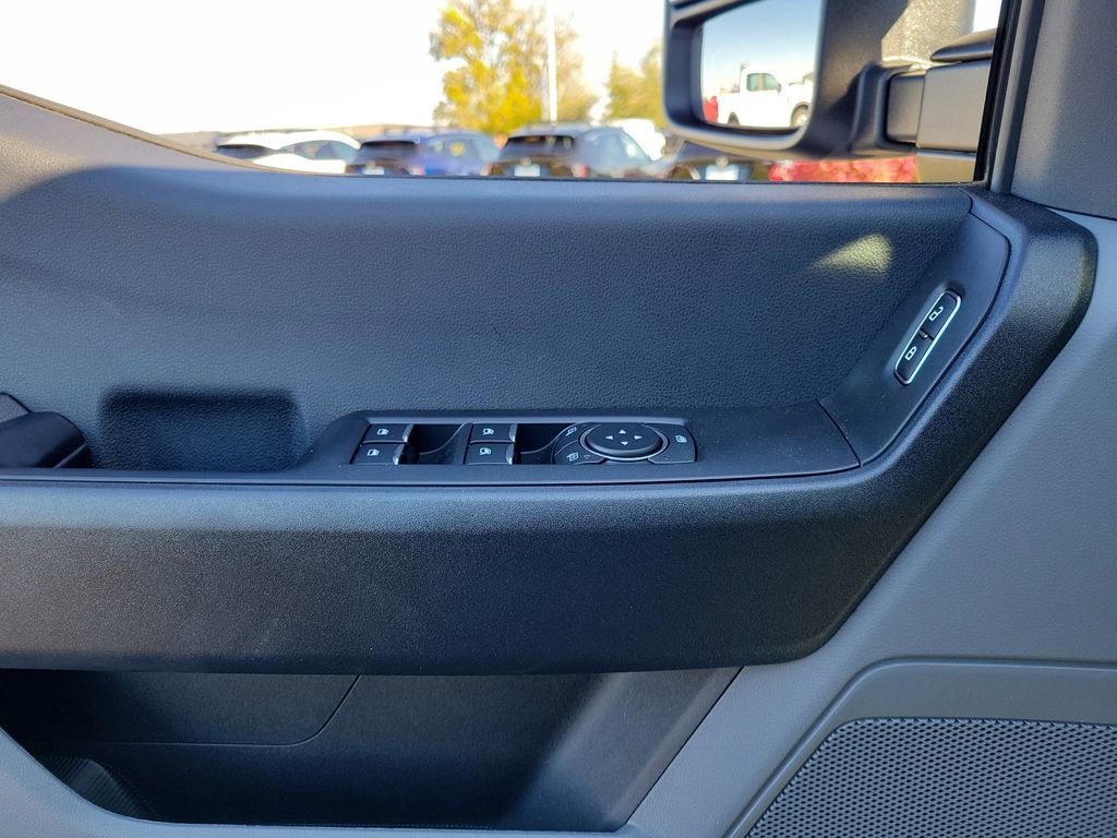 New 2025 Ford F350 XL w/ XL Chrome Package image 17