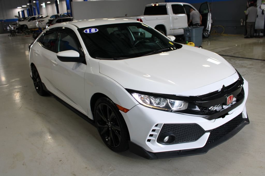 Used 2018 Honda Civic Sport image 2